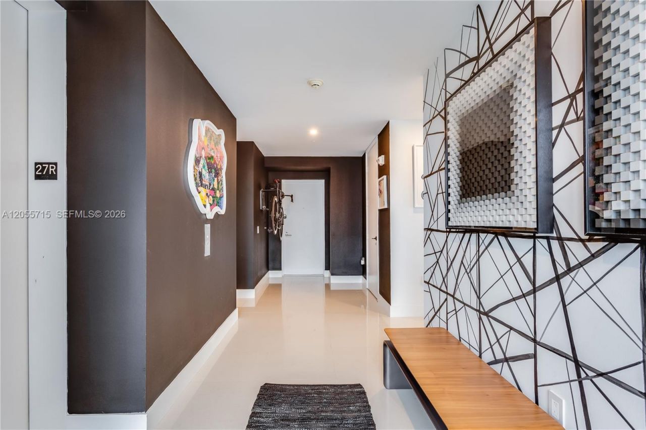 1100 Biscayne Blvd , Unit 2708, Miami, FL 33132 Photo