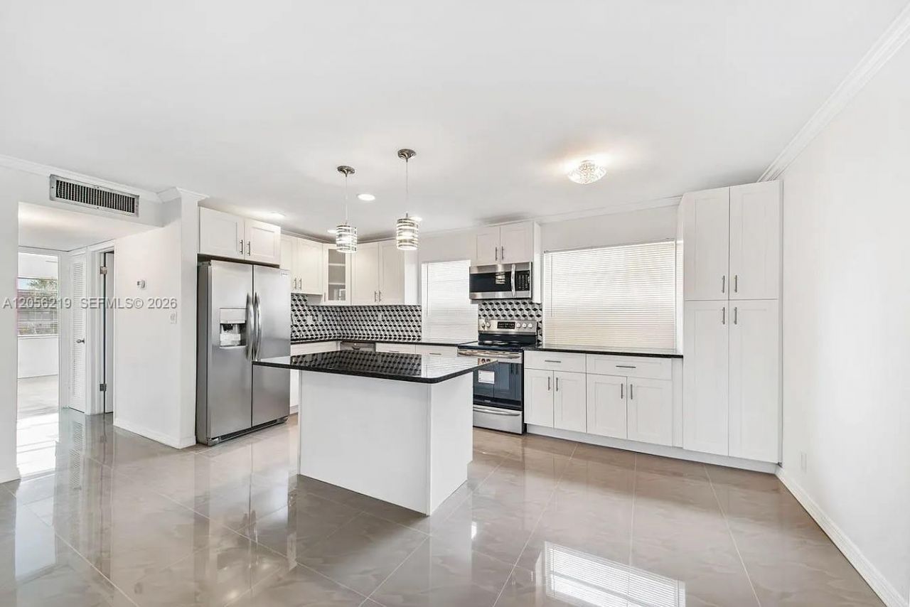 899 S Normandy , Unit 899, Delray Beach, FL 33484 Photo