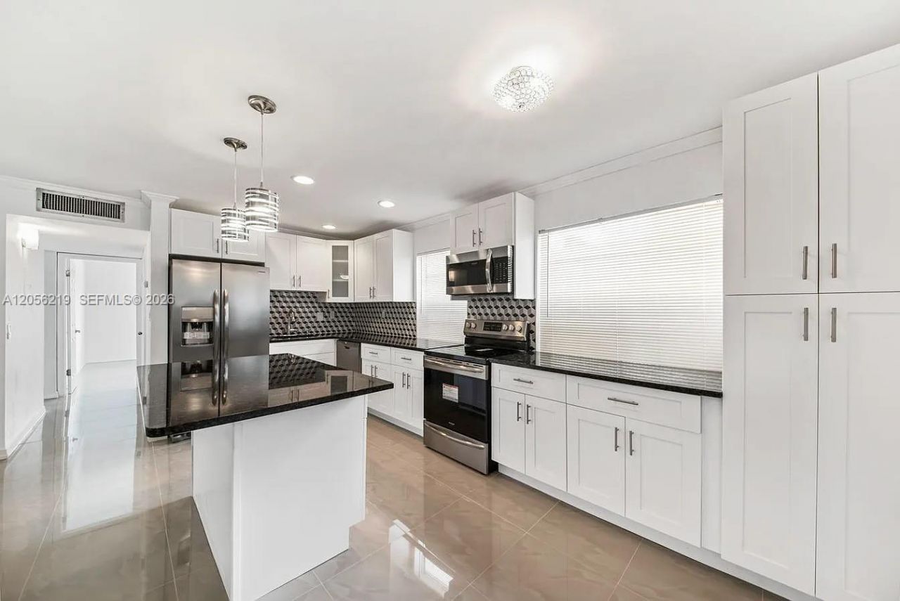 899 S Normandy , Unit 899, Delray Beach, FL 33484 Photo