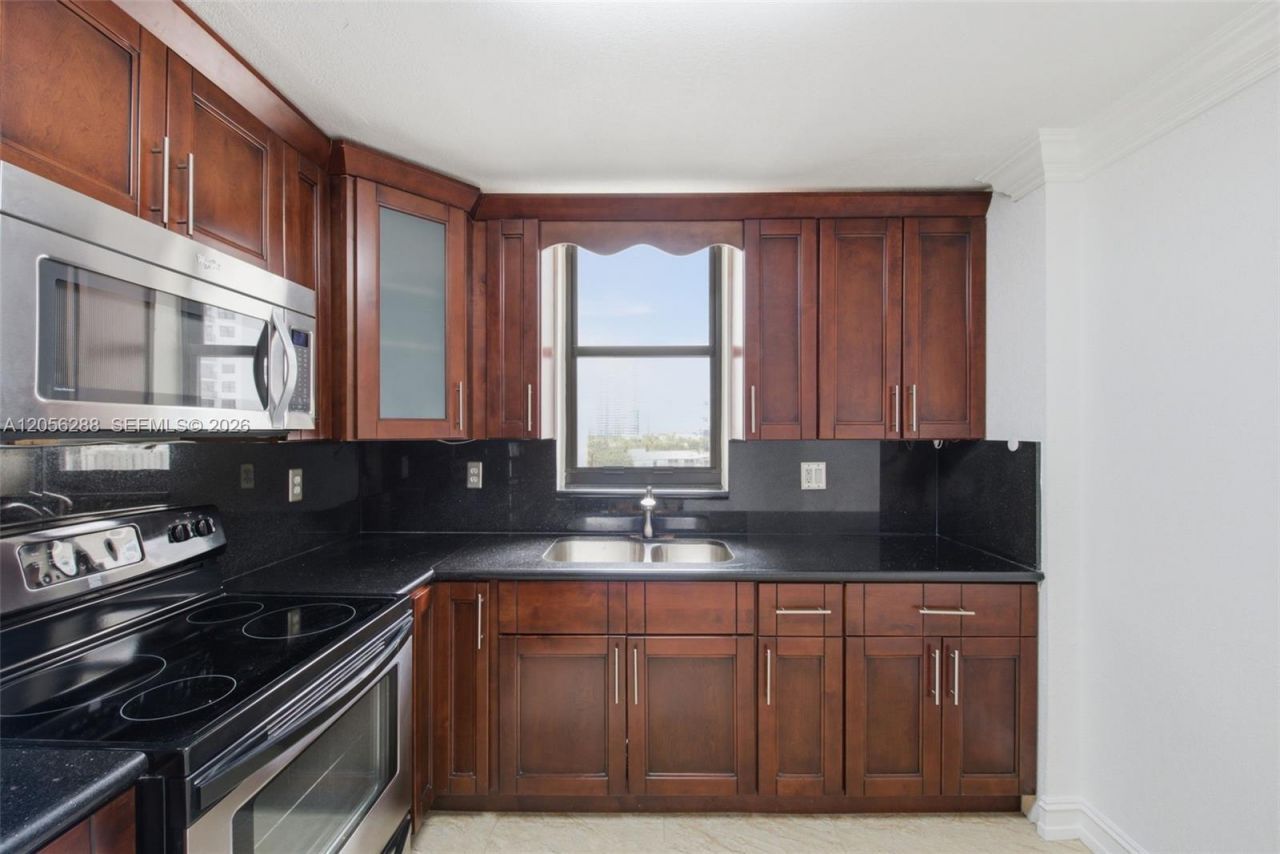 18181 NE 31st Ct, Unit 807, Aventura, FL 33160 Photo