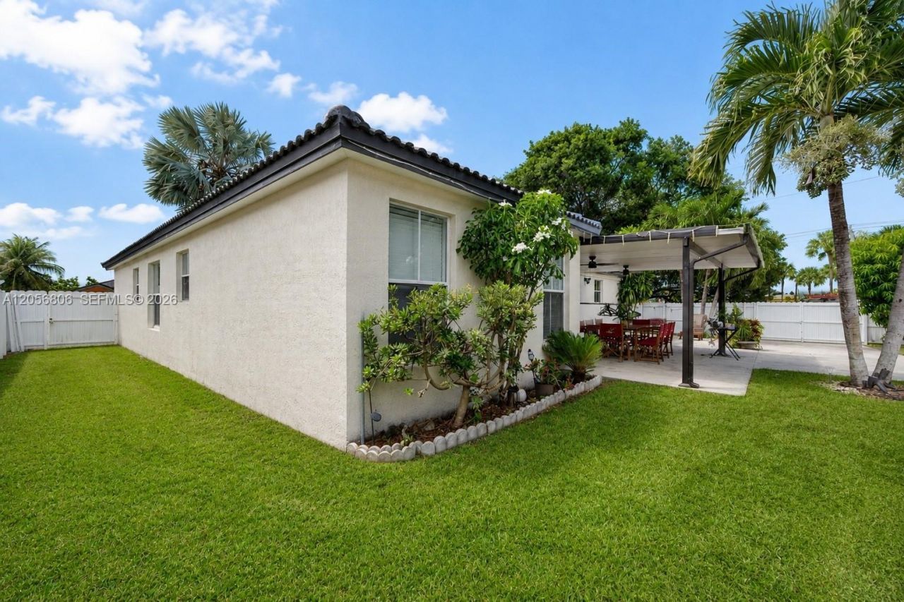 10704 SW 167th St, Miami, FL 33157 Photo