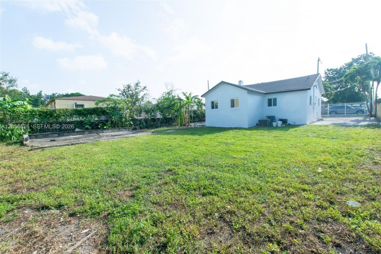 2324 NW 14th Ave , Miami, FL 33142 Photo