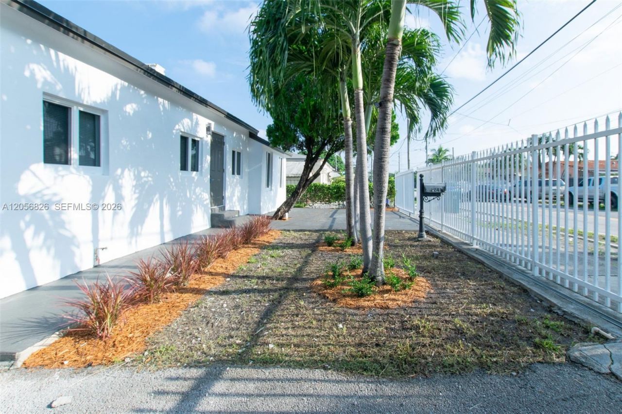 2324 NW 14th Ave , Miami, FL 33142 Photo