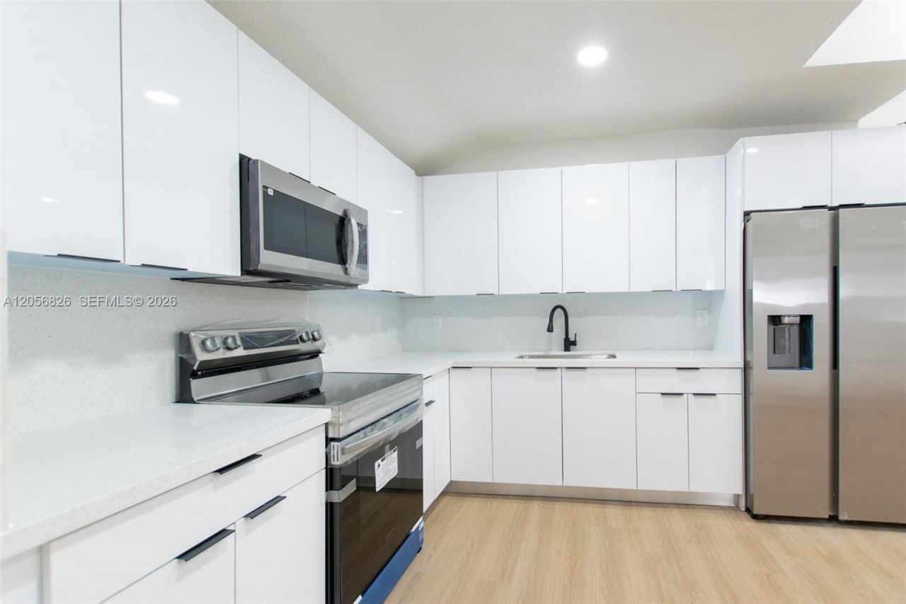 2324 NW 14th Ave , Miami, FL 33142 Photo