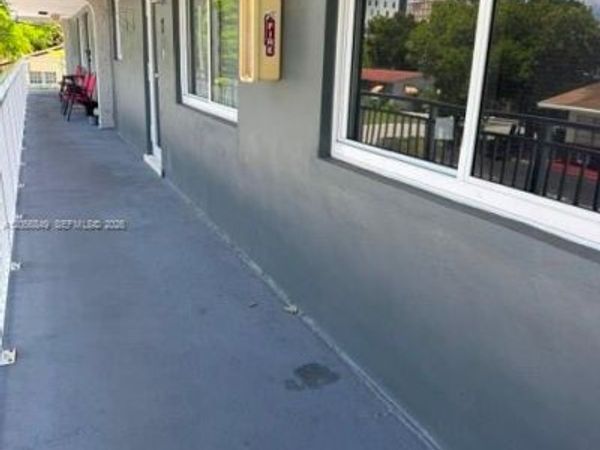 920 SE 2nd Ave , Unit 7, Hallandale Beach, FL 33009