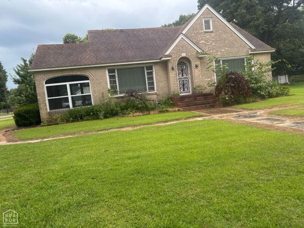 201 Hughey Street, Swifton, AR 72471