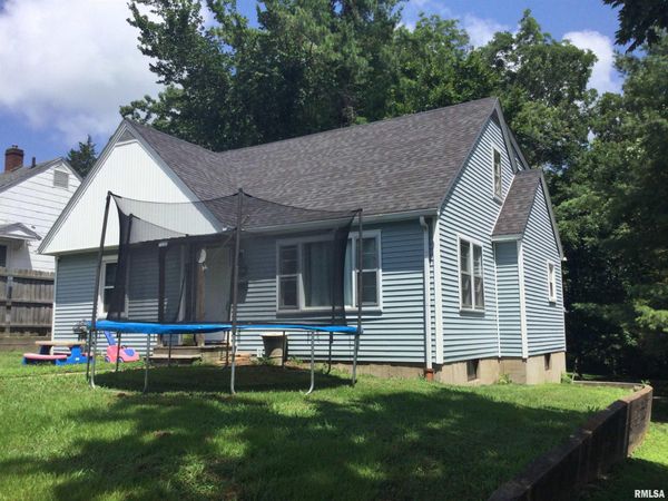 208 W LEWIS Street, Anna, IL 62906