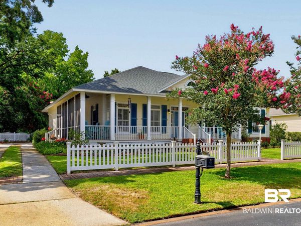4010 Azure Way, Pensacola, FL 32507