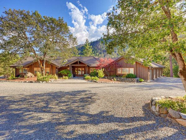 2459 Little Applegate Road, Jacksonville, OR 97530