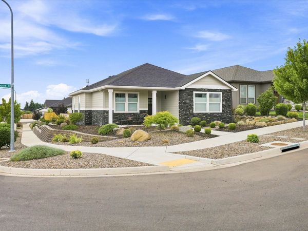 3117 Delorraine Drive, Medford, OR 97504