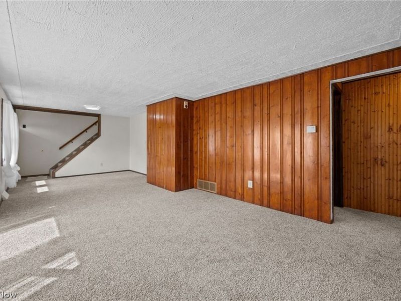 644 Irving Park Boulevard, Sheffield Lake, OH 44054 Photo 6