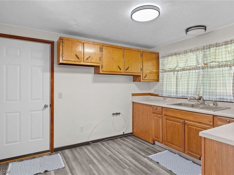644 Irving Park Boulevard, Sheffield Lake, OH 44054 Photo 9