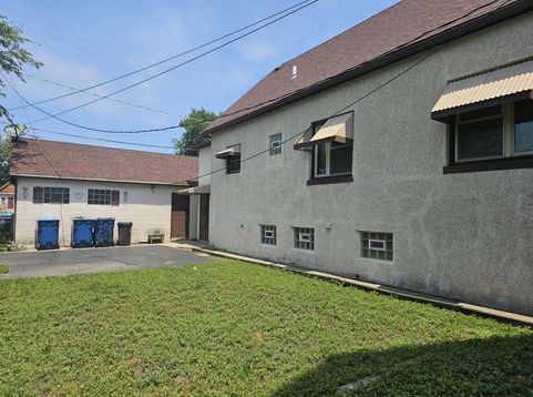 Main Photo