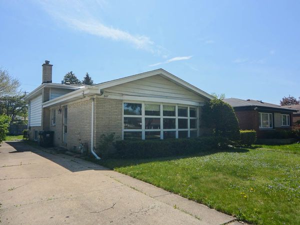 8117 Central Avenue , Morton Grove, IL 60053