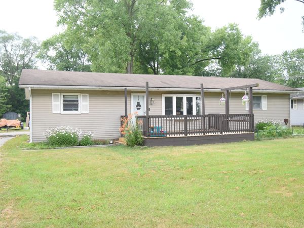 930 N Scott Street , Rensselaer, IN 47978