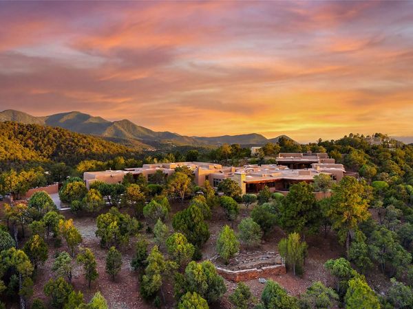 1236 N Summit Drive , Santa Fe, NM 87501