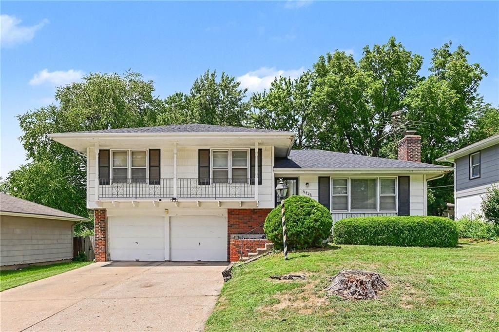 11906 Fuller Avenue, Grandview, MO 64030 Main Photo