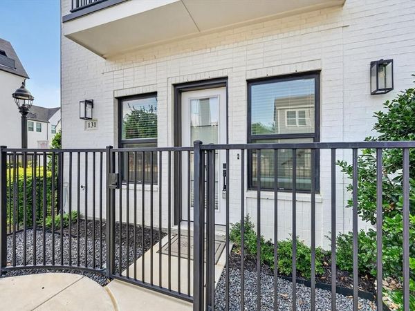 131 Thornton Street, Arlington, TX 76013