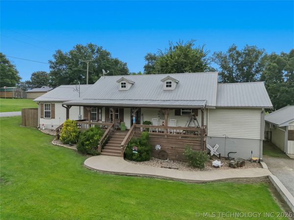 809 N K Street , Quinton, OK 74561