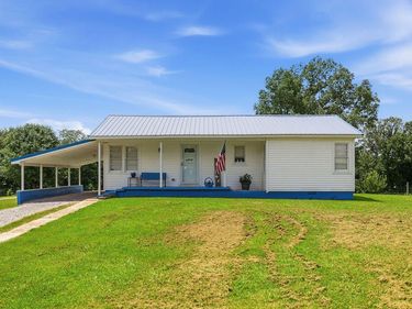 3801 N Wadesboro Road, Benton, KY 42025