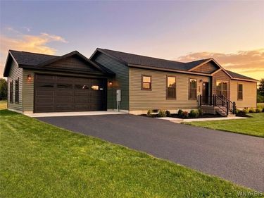 2133 Flavia Lane , Collins, NY 14034