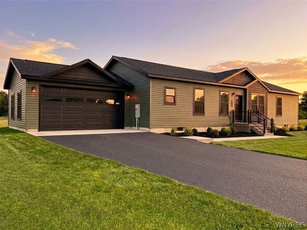 2133 Flavia Lane , Collins, NY 14034