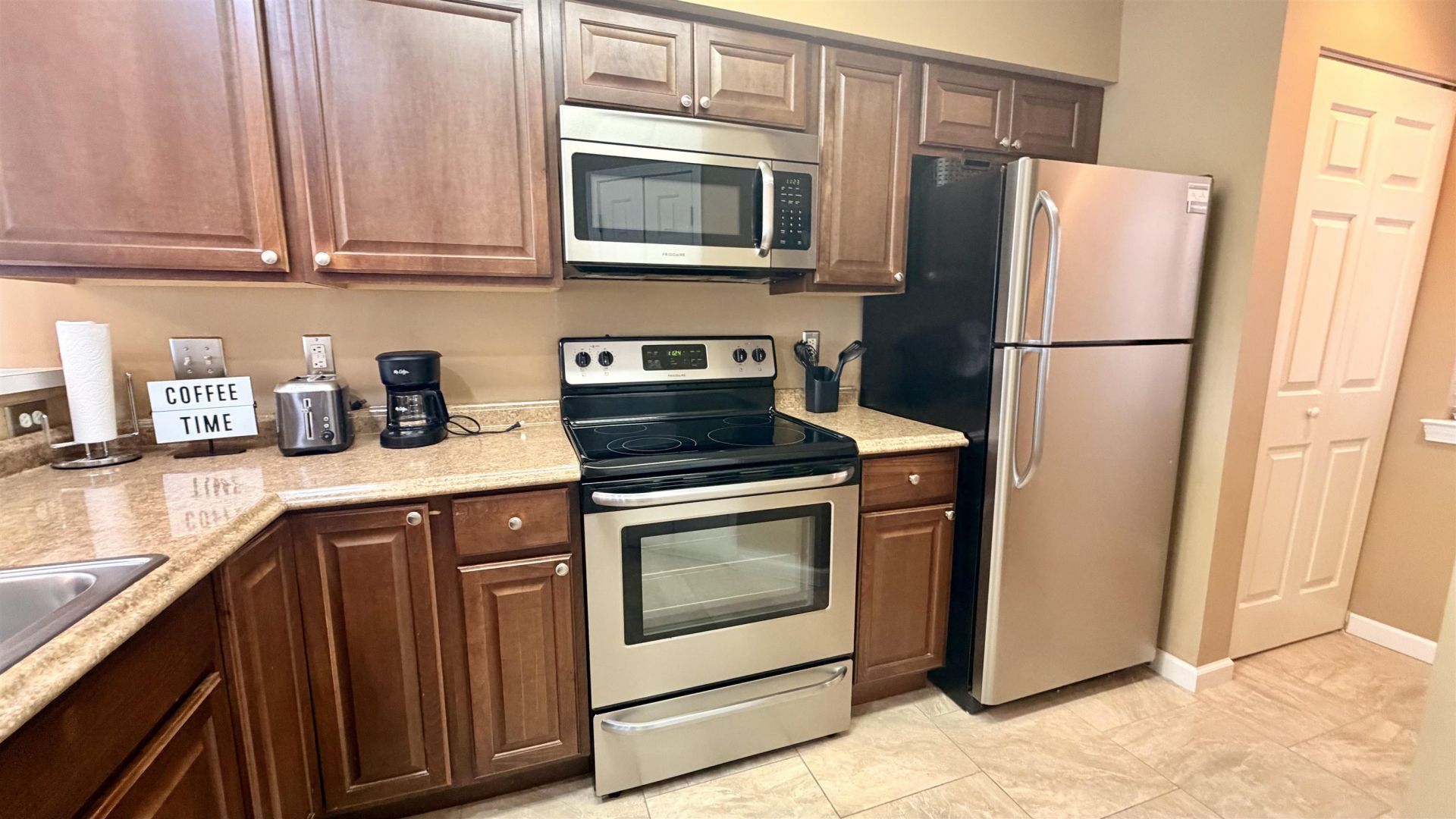 638 Waterway Village Blvd.  Photo 5