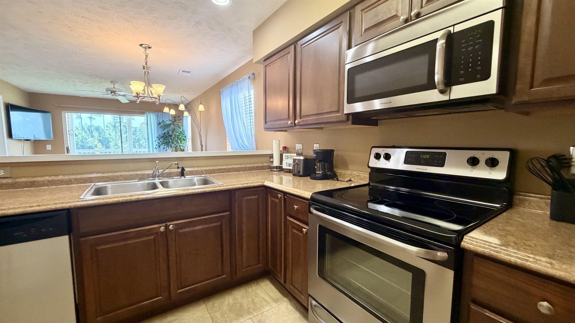 638 Waterway Village Blvd.  Photo 8