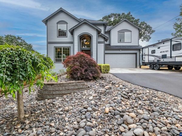 325 S 11th St, St Helens, OR 97051