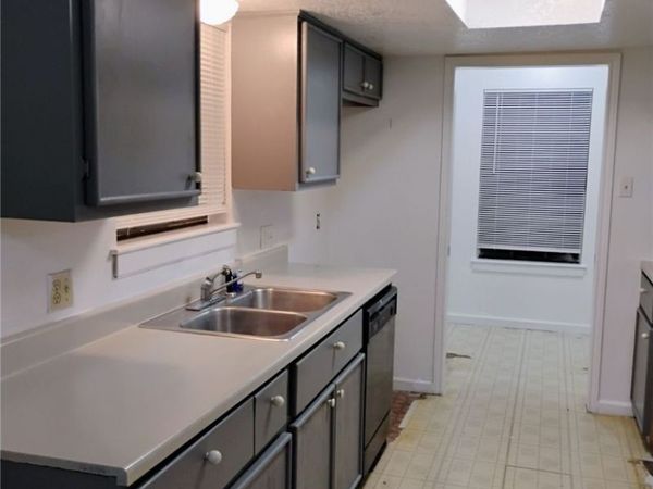 209 Orchard Street , San Marcos, TX 78666