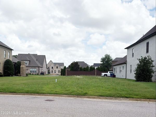 8034 Christian Court, Olive Branch, MS 38654