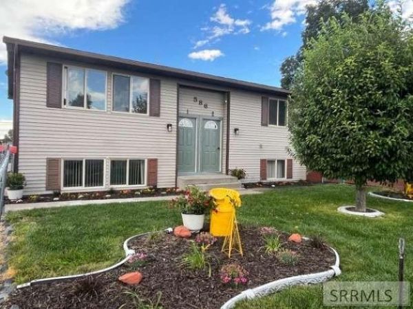 586 Boyd, CHUBBUCK, ID 83202