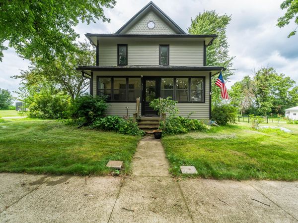 315 S Pine Street, Zearing, IA 50278