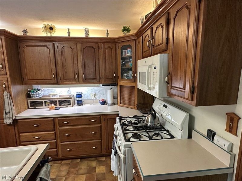 603 W Main Street, Bellevue, OH 44811 Photo 14