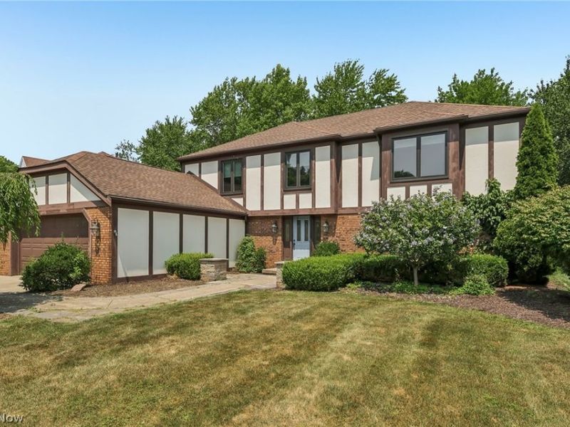 16932 Willow Wood Drive, Strongsville, OH 44136 Photo 3