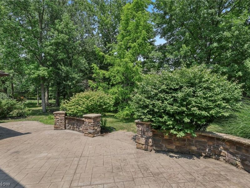 16932 Willow Wood Drive, Strongsville, OH 44136 Photo 33