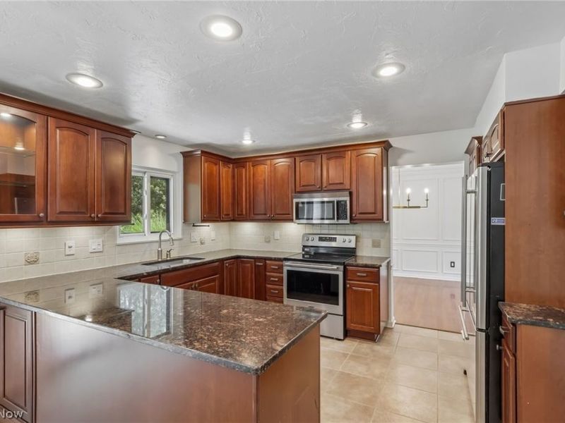 16932 Willow Wood Drive, Strongsville, OH 44136 Photo 9