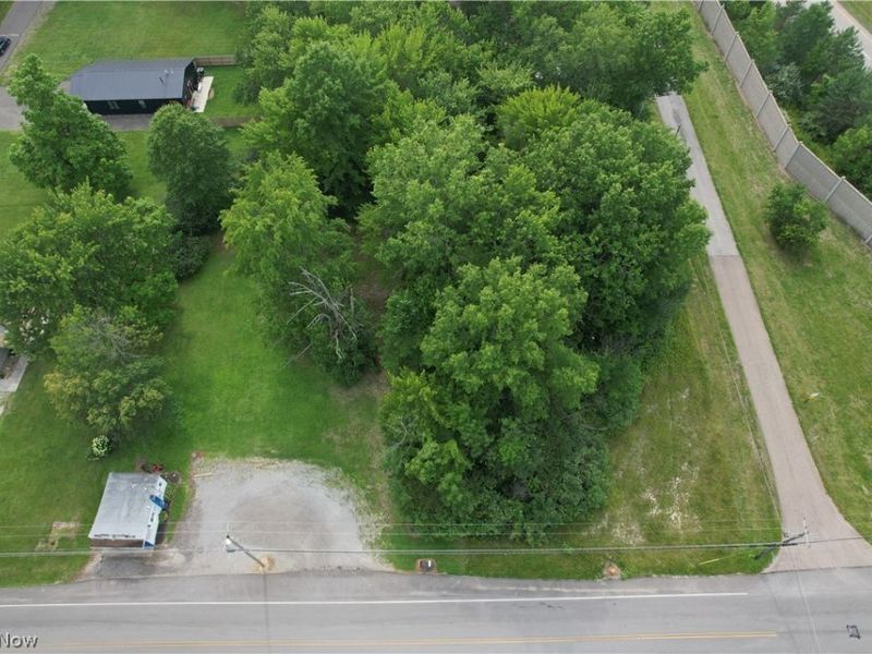 N East River Road, Lake Milton, OH 44429 Photo 11