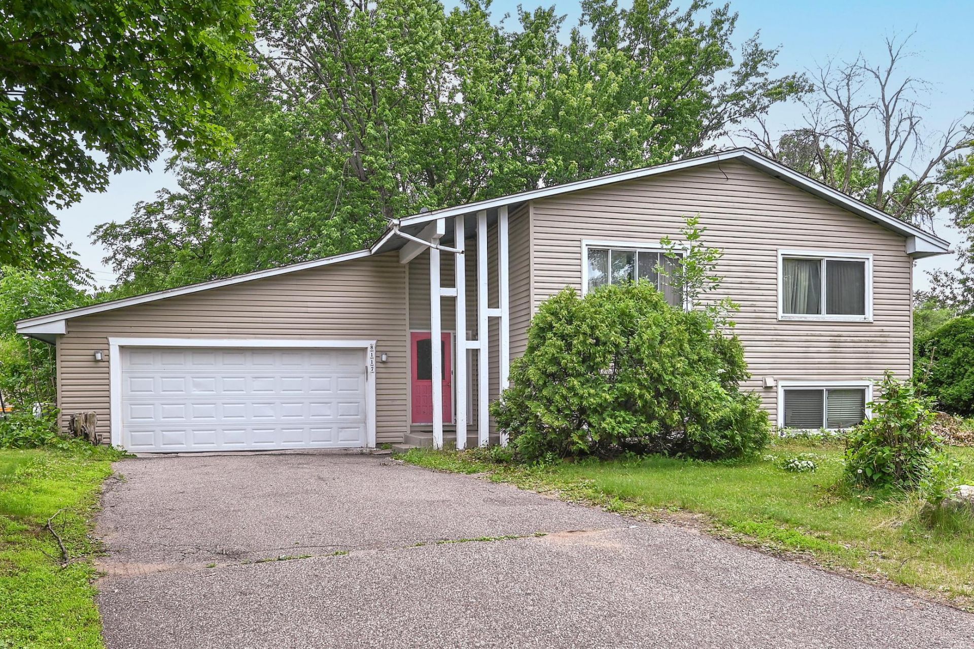 8117 Sunkist Circle, Brooklyn Park, MN 55444 Main Photo