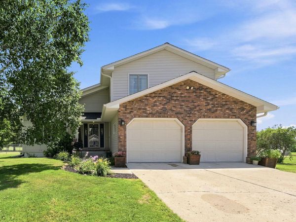 510 Circle Lane, Arlington, MN 55307