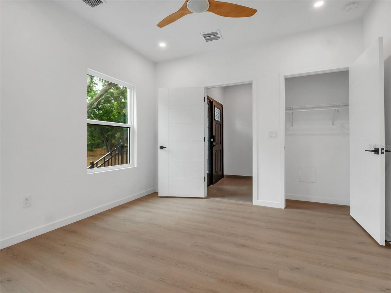 2114 4th Street S, Unit 7, Saint Petersburg, FL 33705 Photo