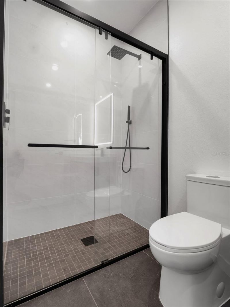 2114 4th Street S, Unit 7, Saint Petersburg, FL 33705 Photo