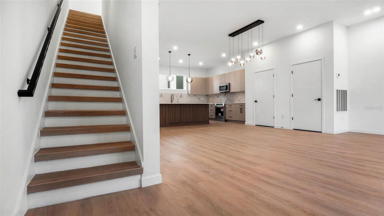 2114 4th Street S, Unit 7, Saint Petersburg, FL 33705 Photo