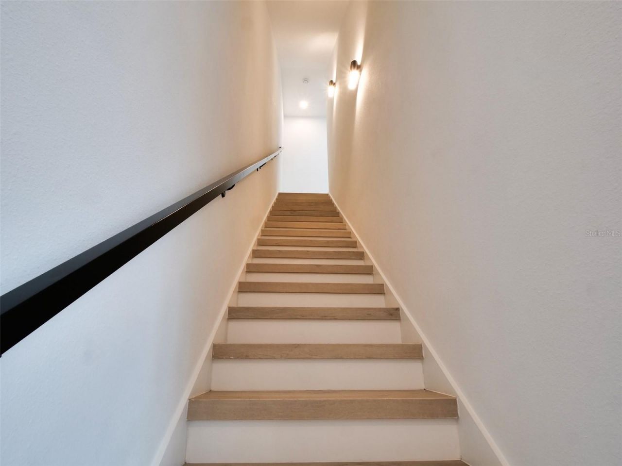 2114 4th Street S, Unit 7, Saint Petersburg, FL 33705 Photo