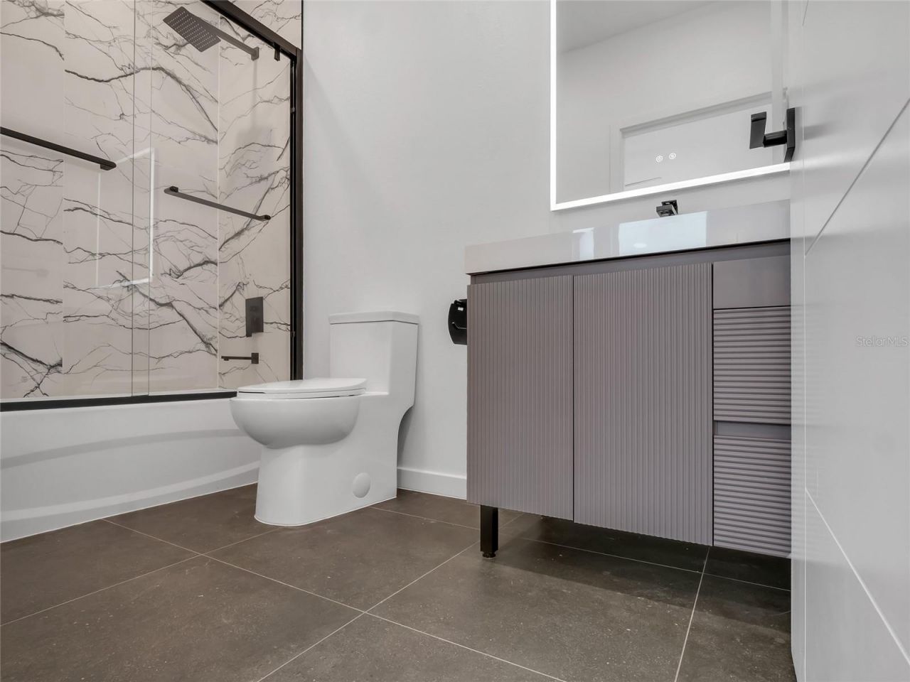 2114 4th Street S, Unit 7, Saint Petersburg, FL 33705 Photo
