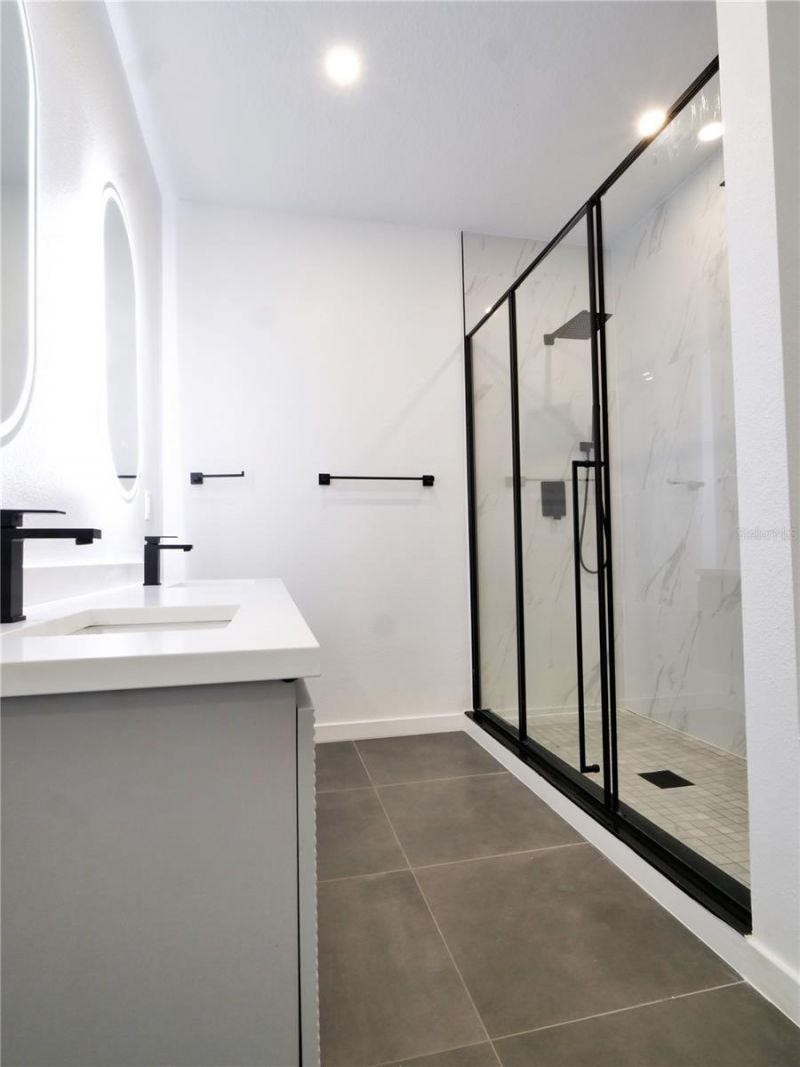 2114 4th Street S, Unit 7, Saint Petersburg, FL 33705 Photo