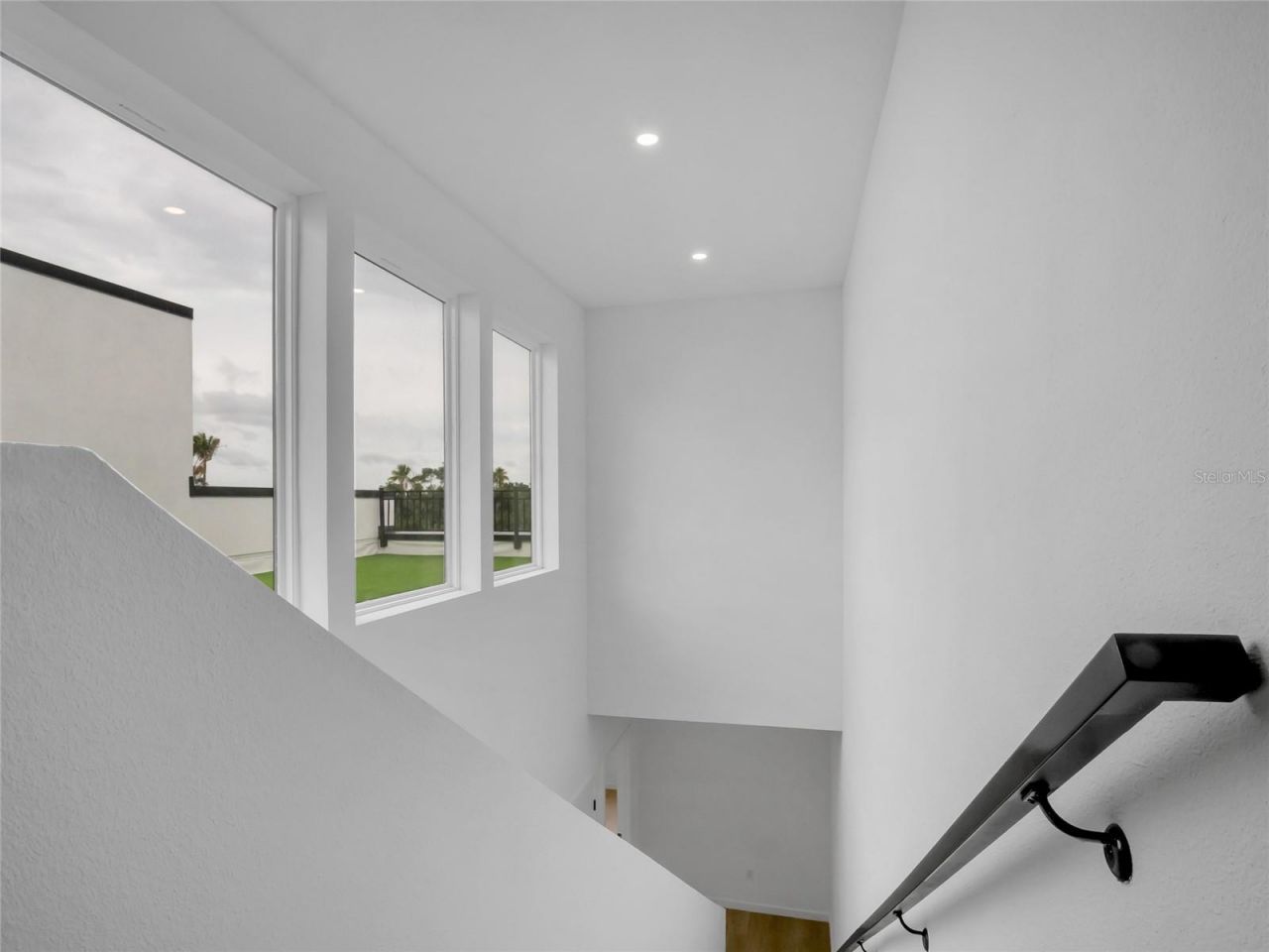 2114 4th Street S, Unit 7, Saint Petersburg, FL 33705 Photo