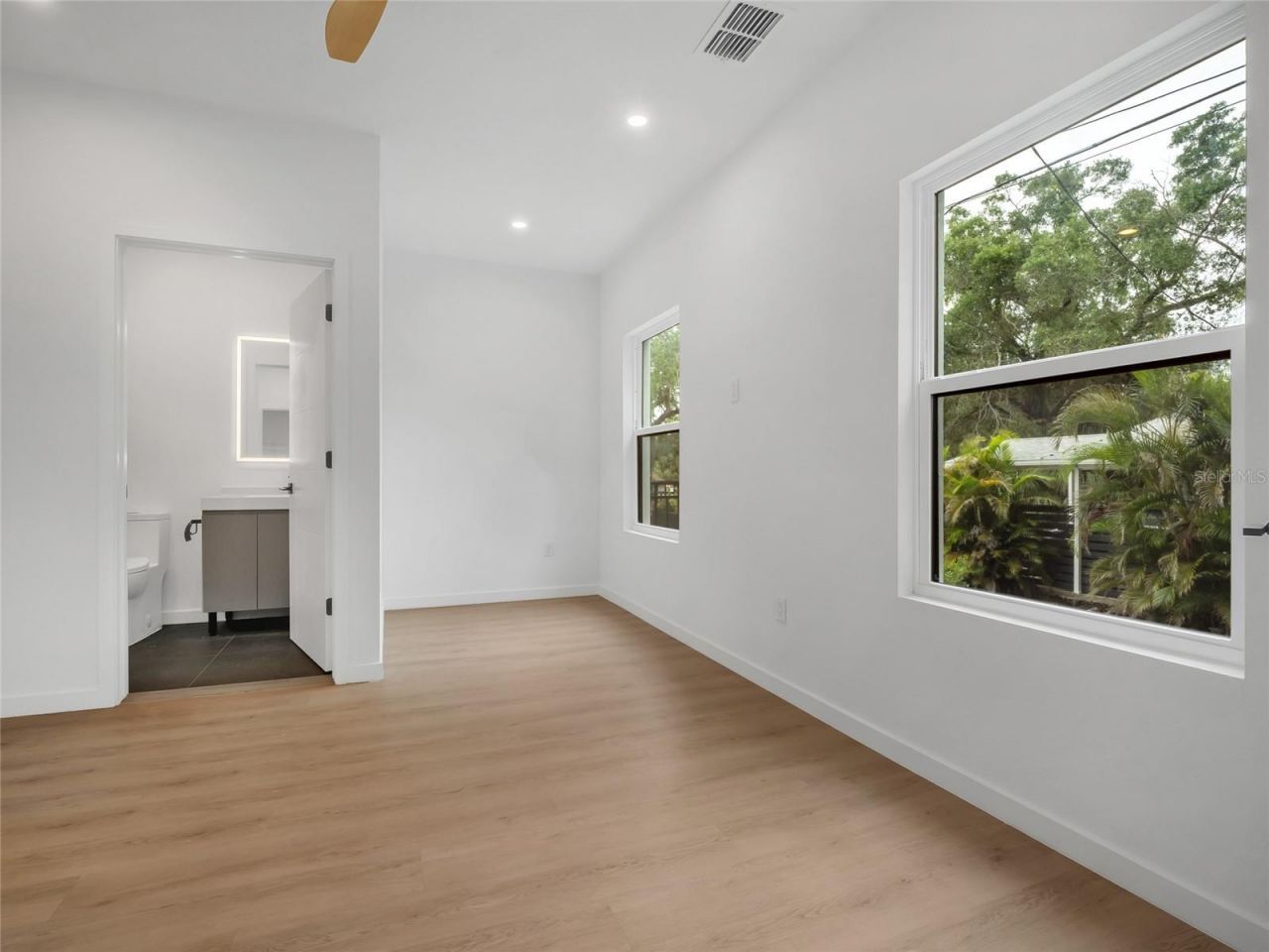 2114 4th Street S, Unit 7, Saint Petersburg, FL 33705 Photo