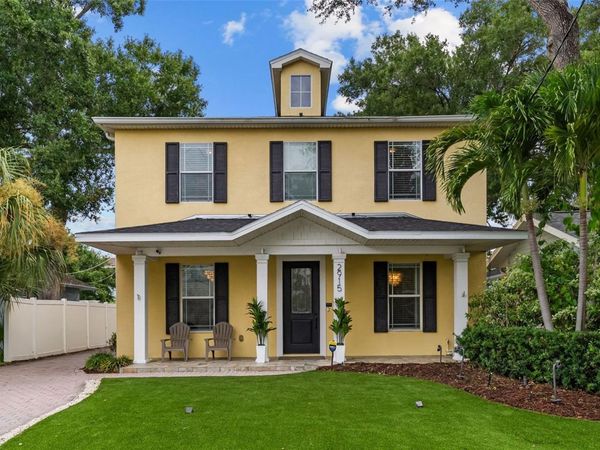 2915 W BAY VIEW AVENUE, TAMPA, FL 33611