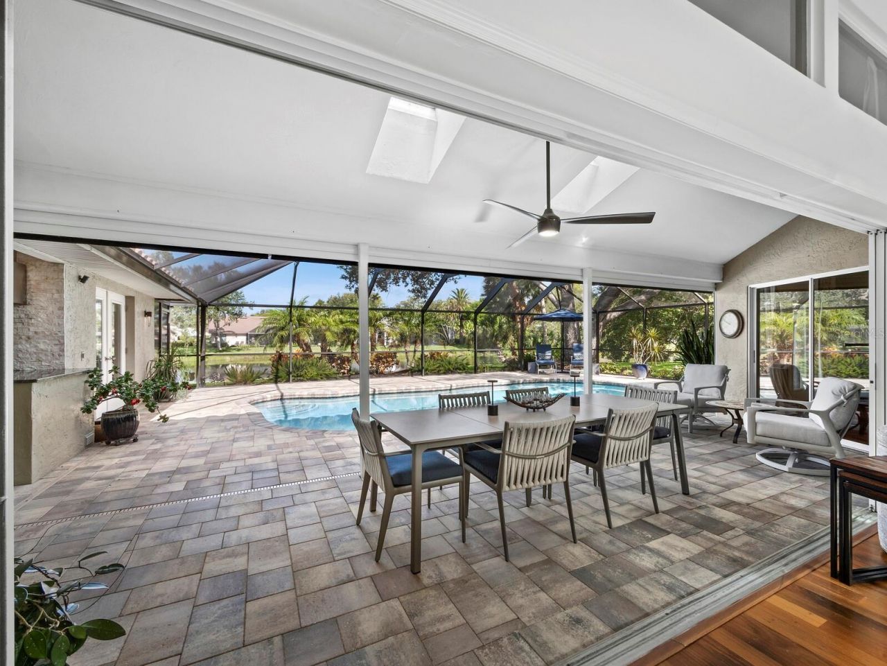 8314 Cypress Hollow Drive, Sarasota, FL 34238 Photo